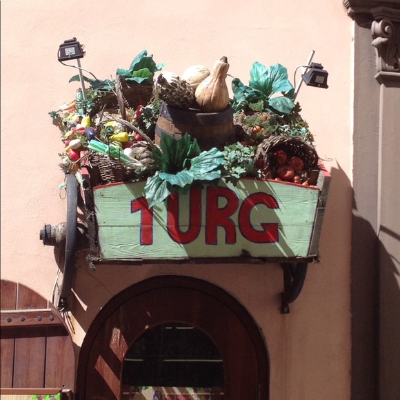 Meet your Posher, Melinda - Picture 10 of 16